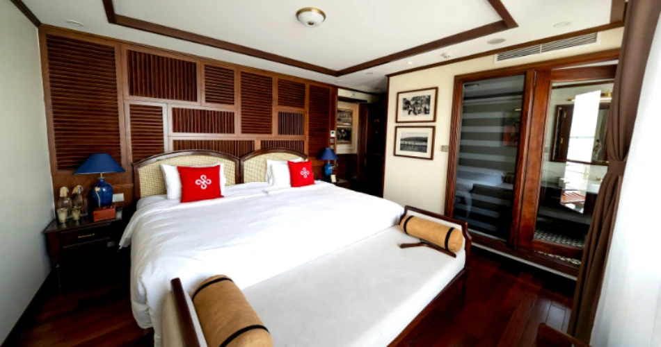 Pet-Friendly Hotels Near Yale University – Best Stays for You & Your Furry Friend